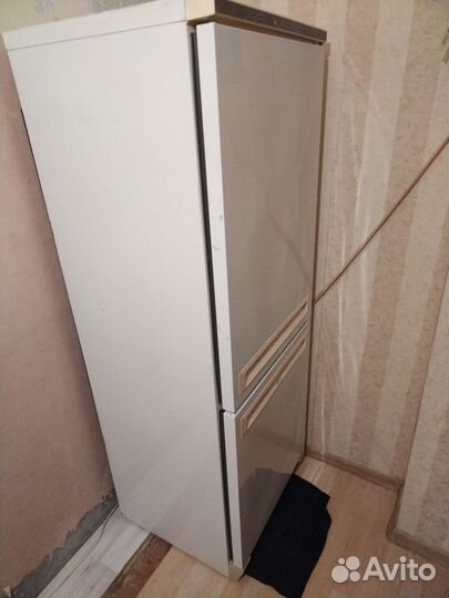 Холодильник бу stinol