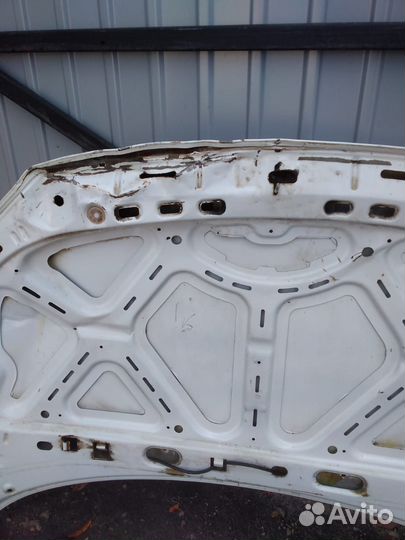 Капот LADA granta 1