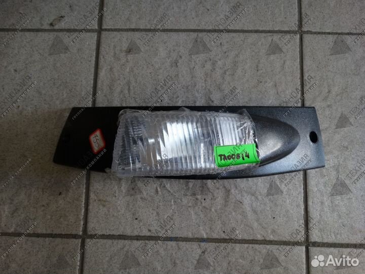 Фара противотуманная верхняя левая тягач FAW J6