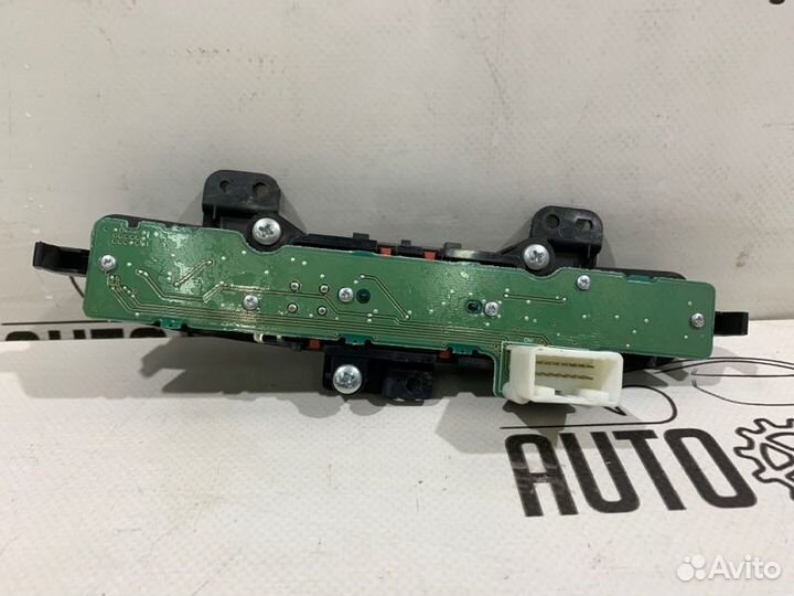 Кнопка аварийной сигнализации Mitsubishi Lancer 10