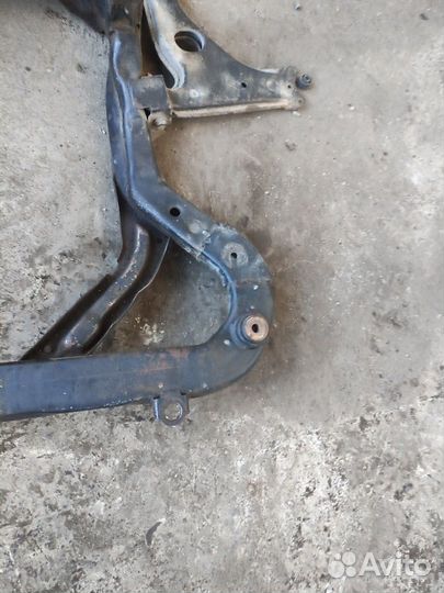 Подрамник передний Opel Vectra B