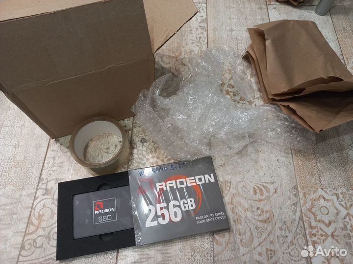 Ссд диск 256 гб с 10Pro