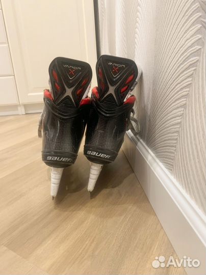 Коньки хоккейные