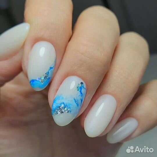 Маникюр с покрытием гель-лаком