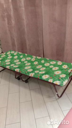 Раскладушка с матрасом