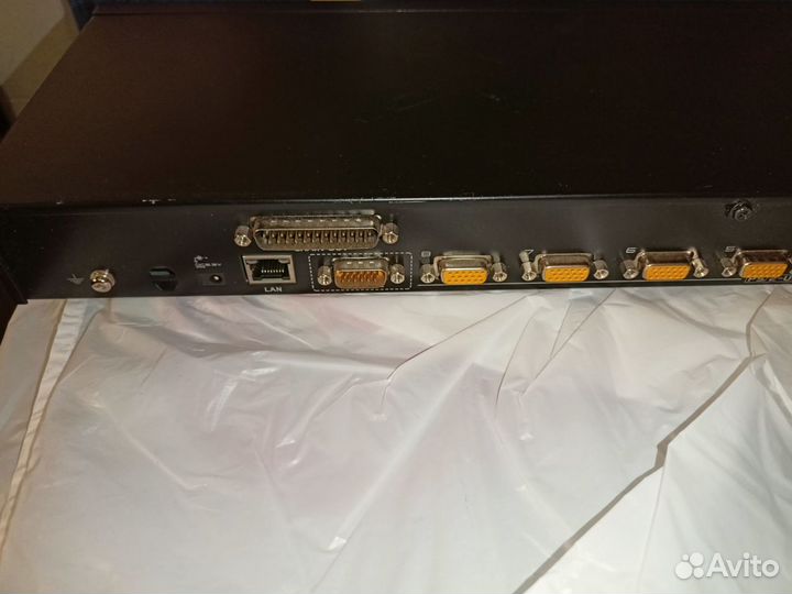 Квм свич aten cs1708i. IP KVM Переключатель