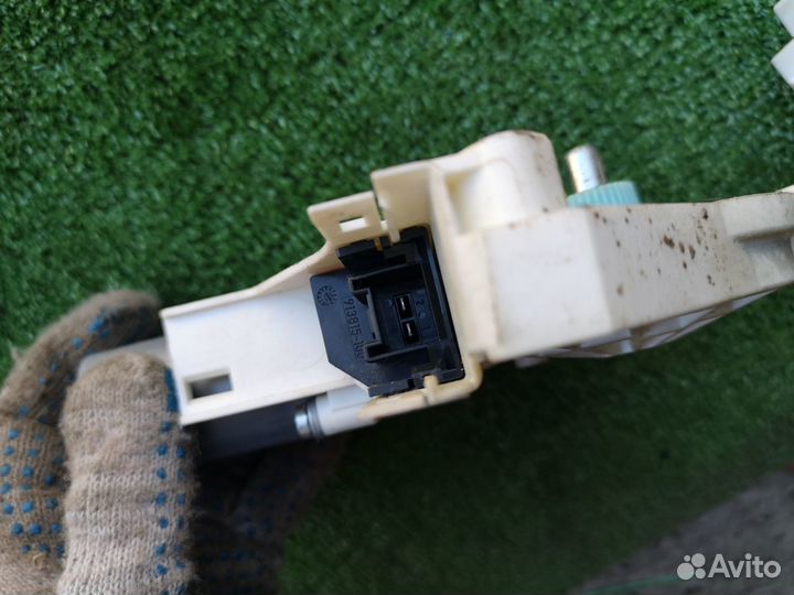 Моторчик стекла на VW Touаrеg 10-18 Audi Q3