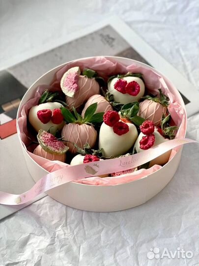 Клубника в шоколаде в корзинках