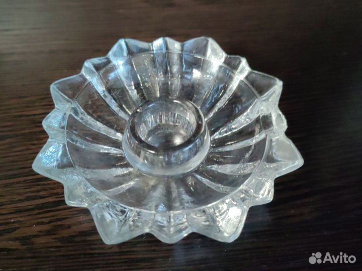 Стеклянные подсвечники