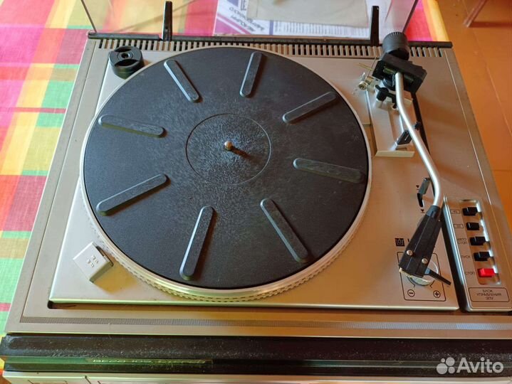 Электрофон сетевой транзисторный Вега-109 - стерео