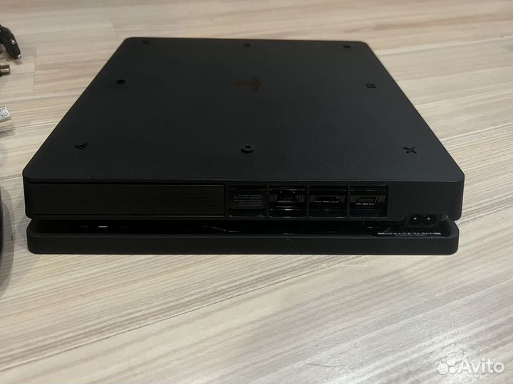 Sony PS4 slim 1tb