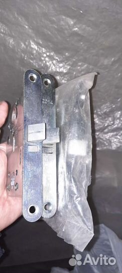 Замок врезной