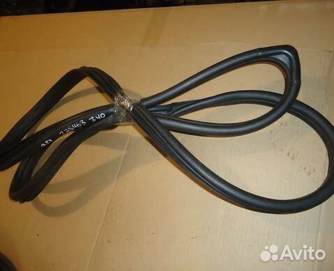 Уплотнитель двери задней правой IX35/tucson