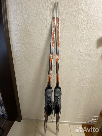 Лыжи пластиковые