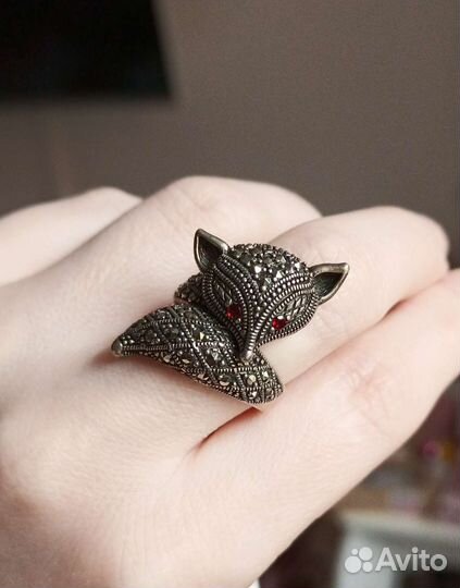 Серебряное кольцо лиса