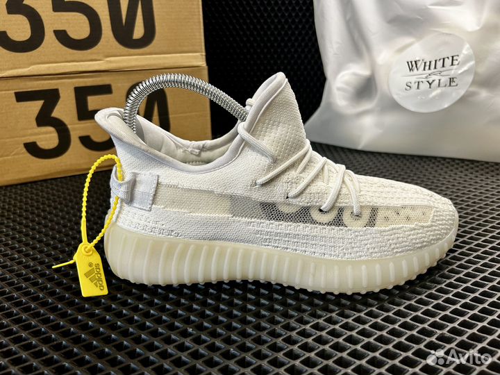 Кроссовки Adidas Yeezy Boost 350 V2 (White)