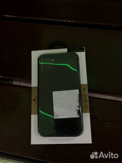 Чехлы на iPhone