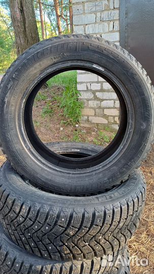 Michelin X-Ice North 185/60 R15