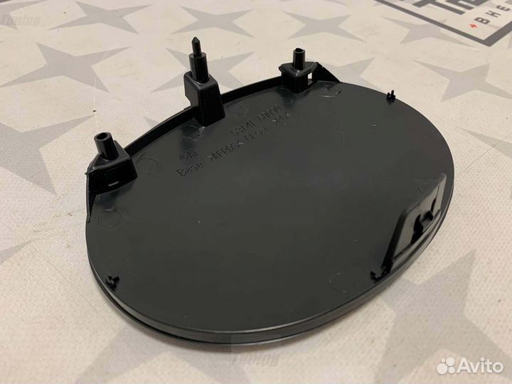 Эмблема Lexus Y5187