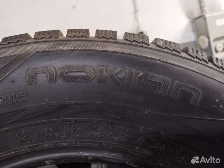 Nokian Tyres Hakkapeliitta R2 SUV 245/65 R17