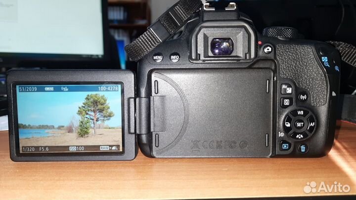 Canon 800D body