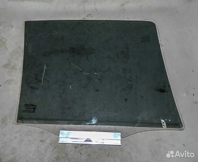 Стекло двери задней правой Daewoo Nexia N150