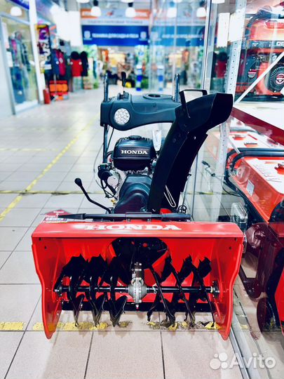 Снегоуборщик Honda HSS GX420 18лс