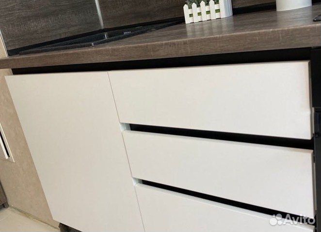 Шикарная большая кухня