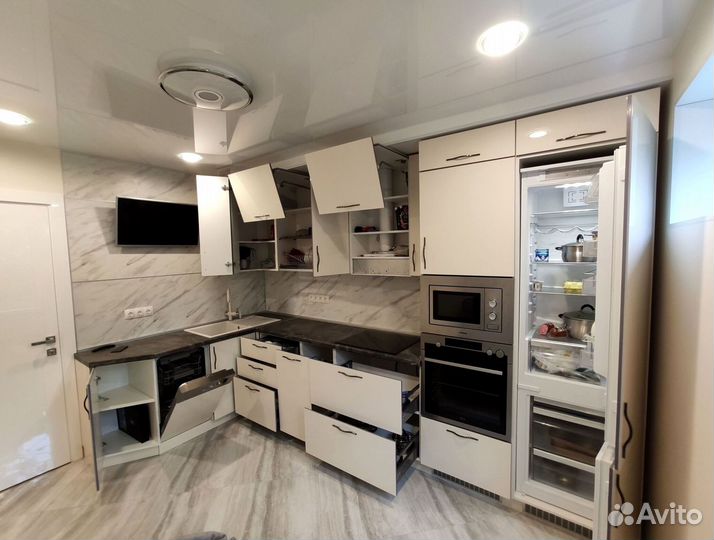 Угловая кухня на заказ