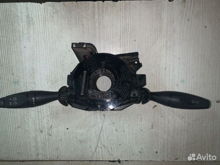 Блок подрулевых переключателей Ford Focus 1