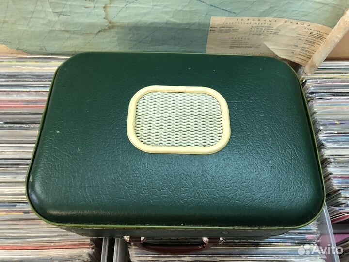 Радиограммофон сетевой ламповый 