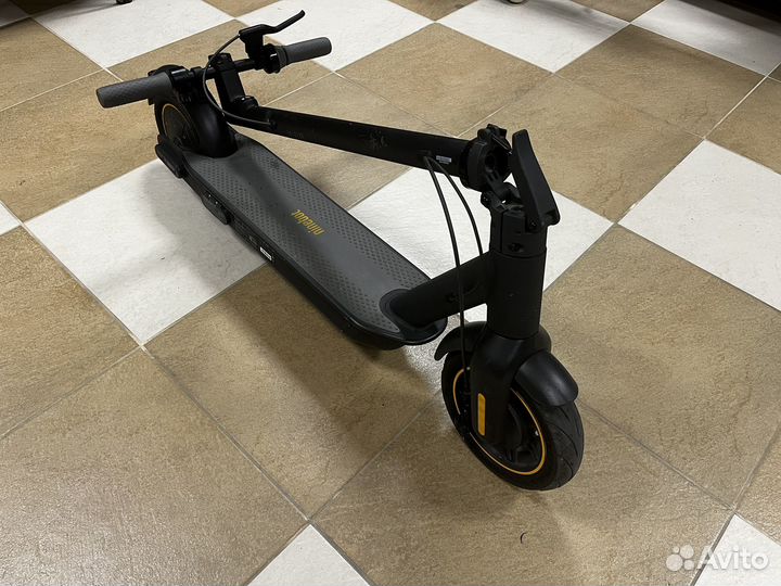 Электросамокат Ninebot Max G30