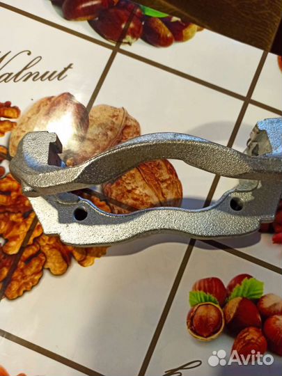 Скоба суппорта