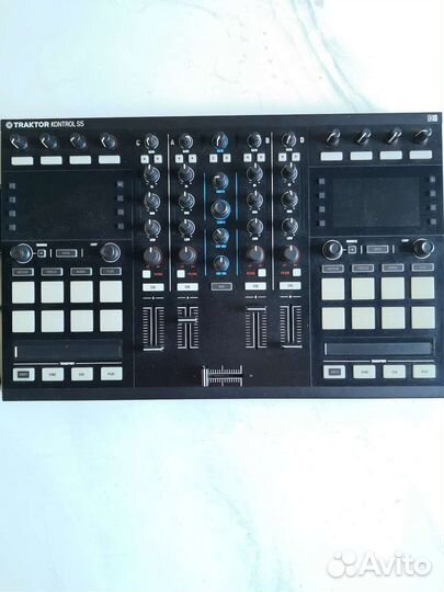 Native instruments traktor kontrol s5