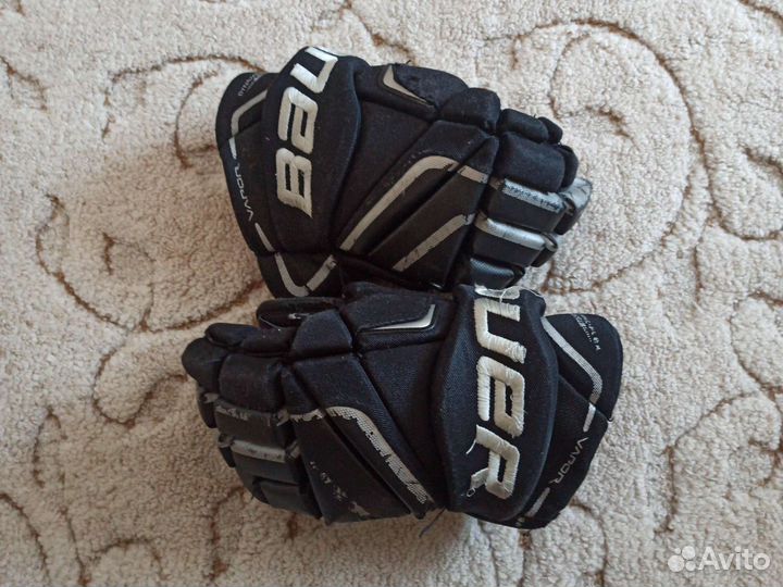 Краги хоккейные