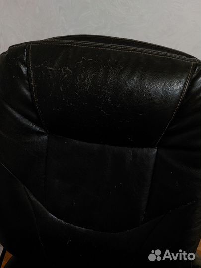 Офисное кресло руководителя бу