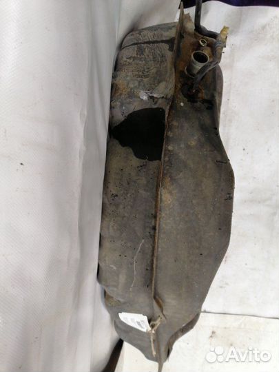 Бак топливный Nissan Maxima A32 VQ30DE 1997