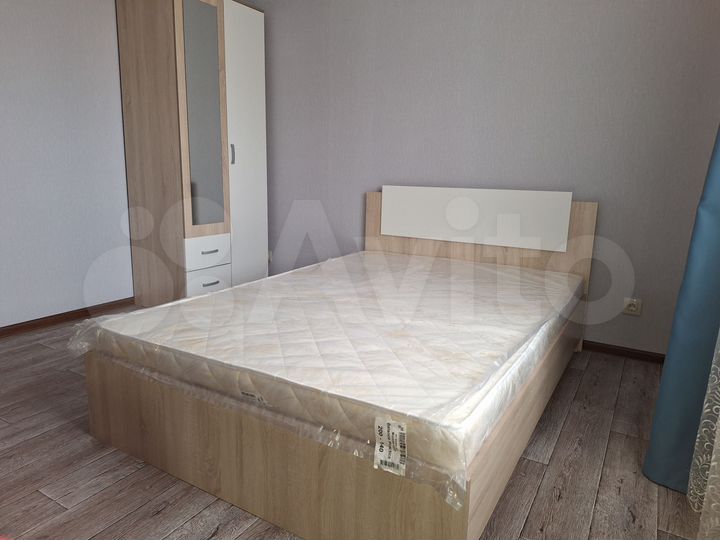 2-к. квартира, 60 м², 8/10 эт.