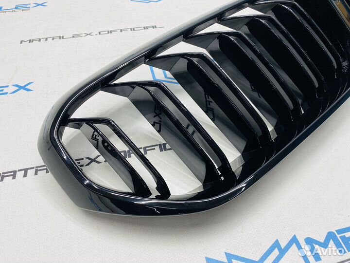 Решетка радиатора BMW G30 рест, М стиль, глянец