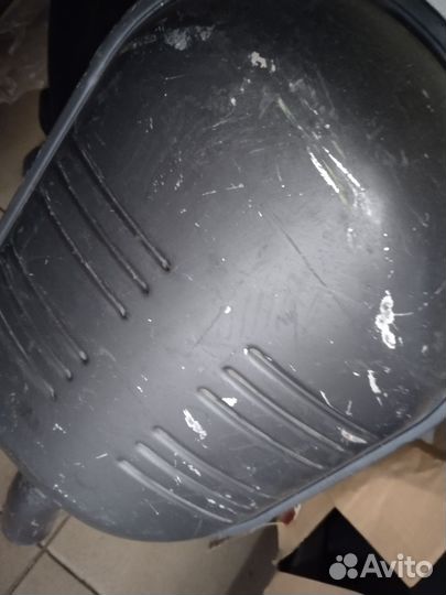 Глушитель новый оригинальный 124мерседес