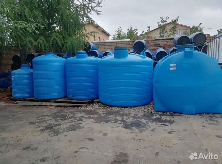 Ёмкости, баки, бочки пластиковые на 1000 литров