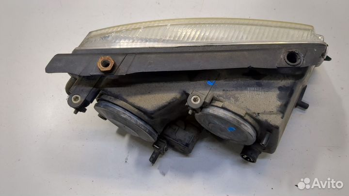 Фара (передняя) левая Volkswagen Passat 5