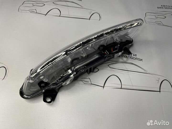 Правый дневной ходовой огонь Mercedes W221 W204