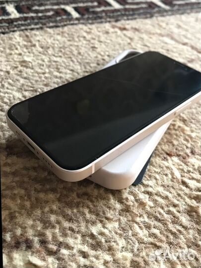 Телефон iPhone 12mini 64gd