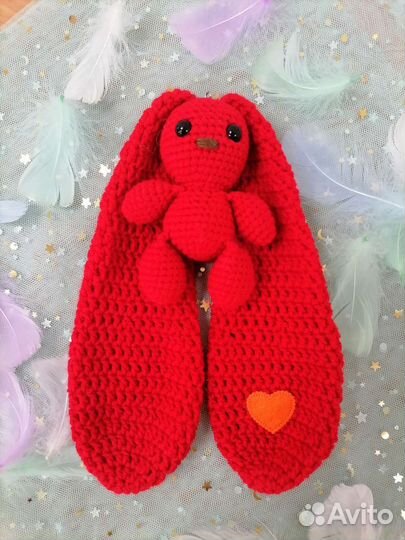 Вязаные зайки-брелки