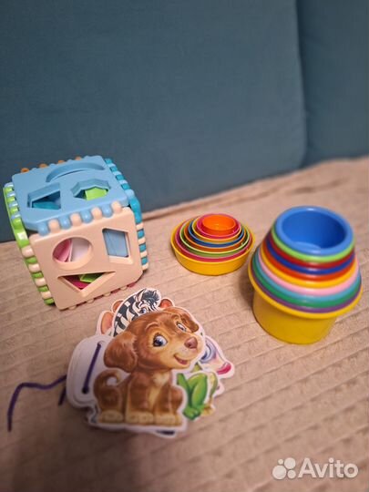 Развивающие игрушки пакетом