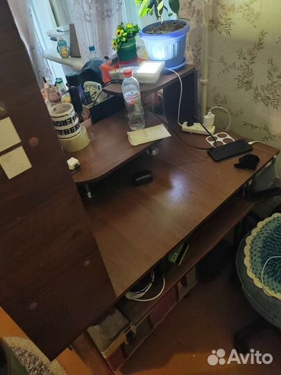 Стол компьютерный