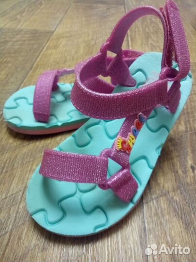 Сандалии для девочки