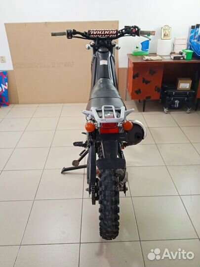 Yamaha xg 250 tricker