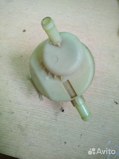 Бачок гидроусилителя Renault Duster 2010